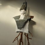 DE HERAUT - papier mache, gaas en hout -  172 cm hoog x 65 cm x 70 cm - € 750,--